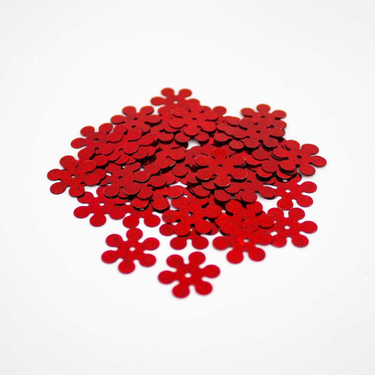 Maroon Clover Sequin 13 mm