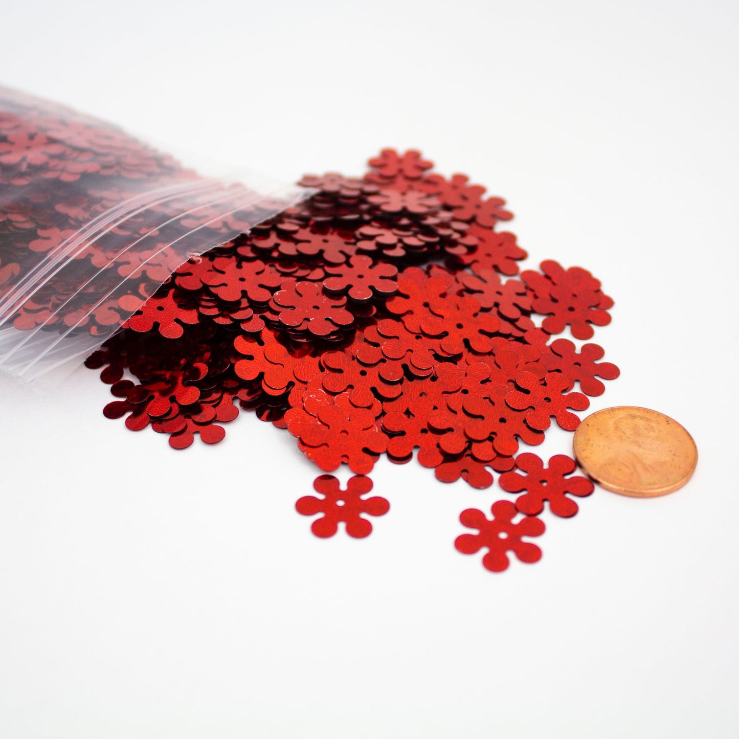 Maroon Clover Sequin 13 mm