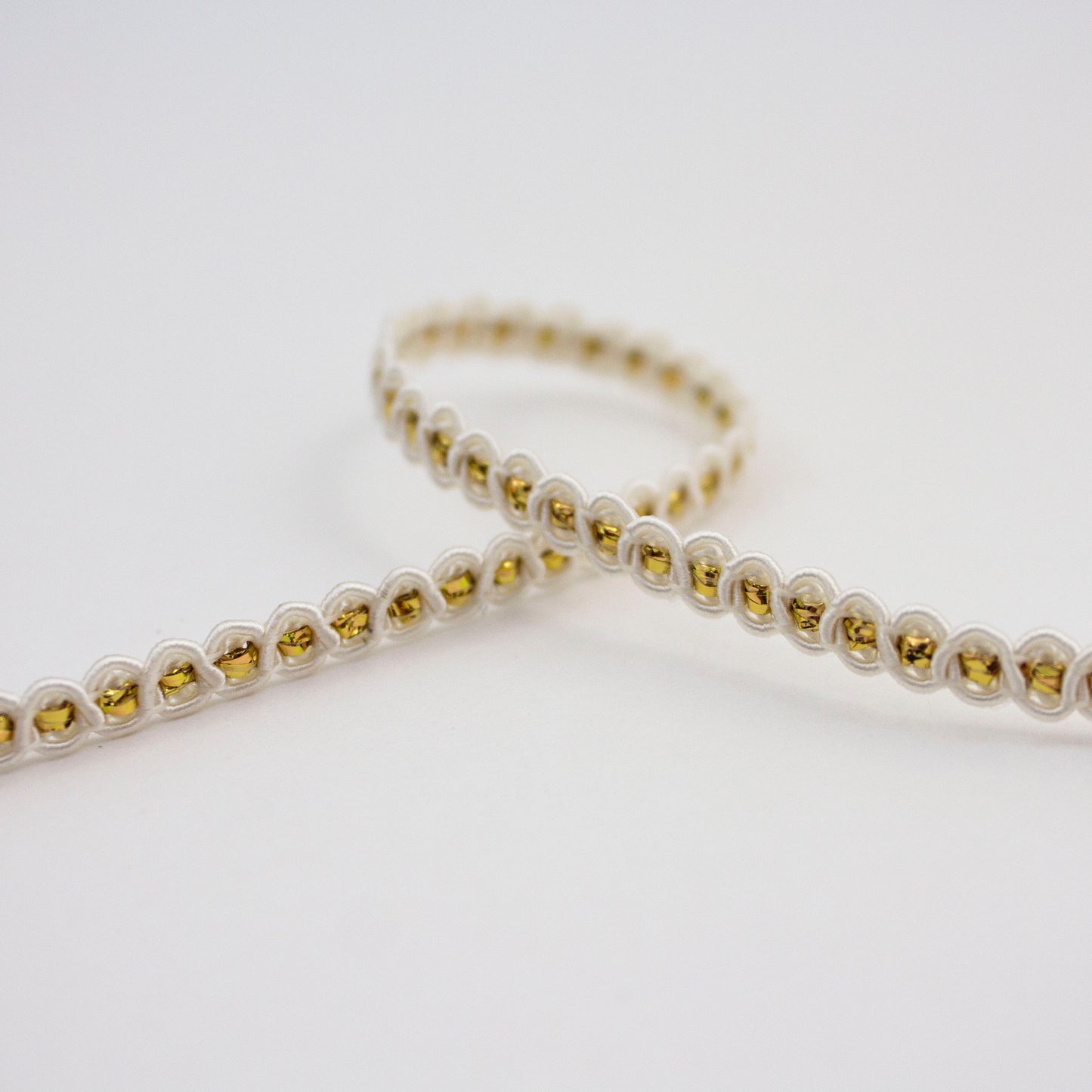 Gold and White Chain Trim