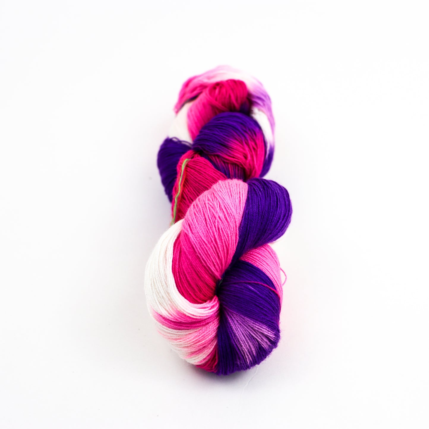 4 colors (White, Pink, Raspberry, and Violet) - Thread Bundle