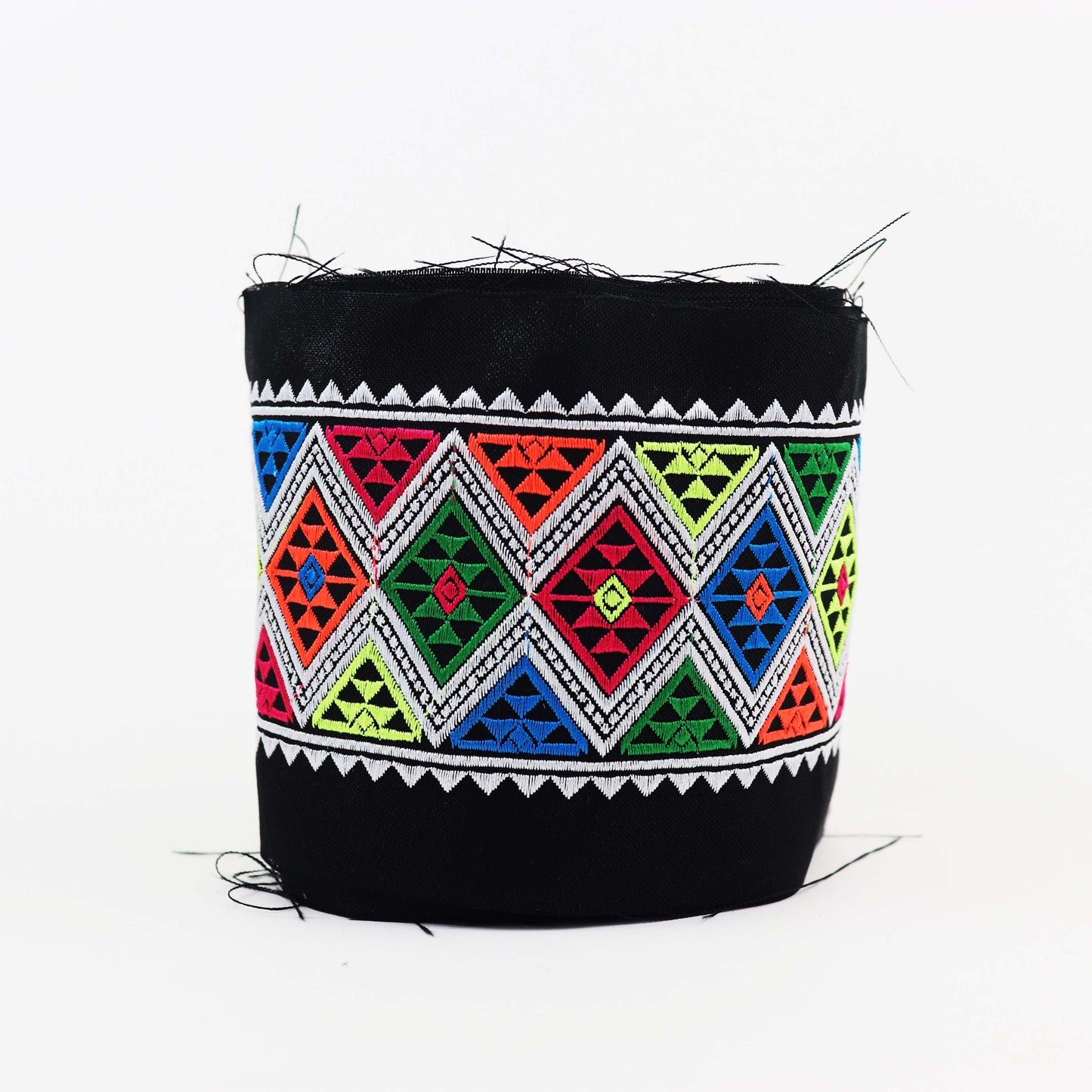 Paaj Ntaub - Diamonds with Silver Trims