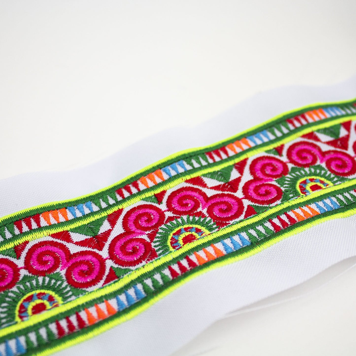 Paaj Ntaub - B6 Red Half Elephant Foot