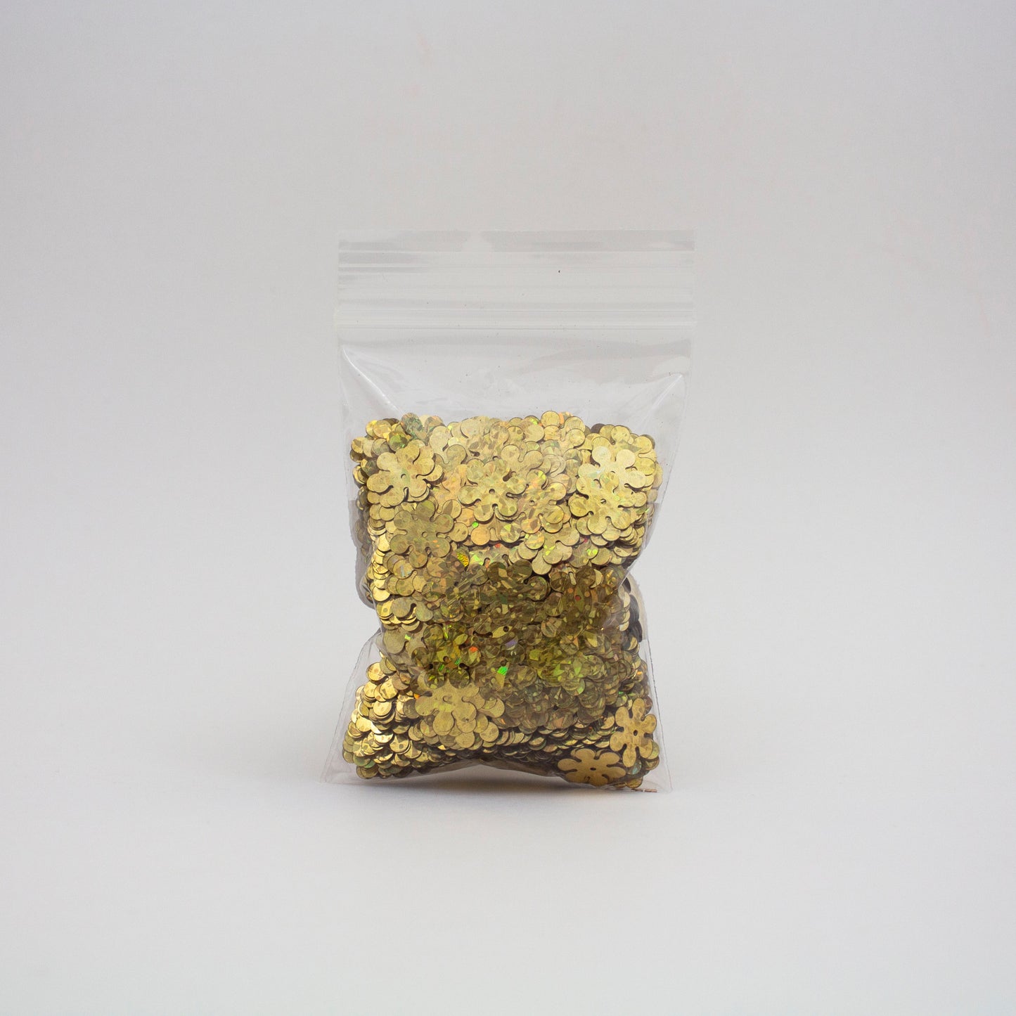 Gold Clover Sequins 13 mm
