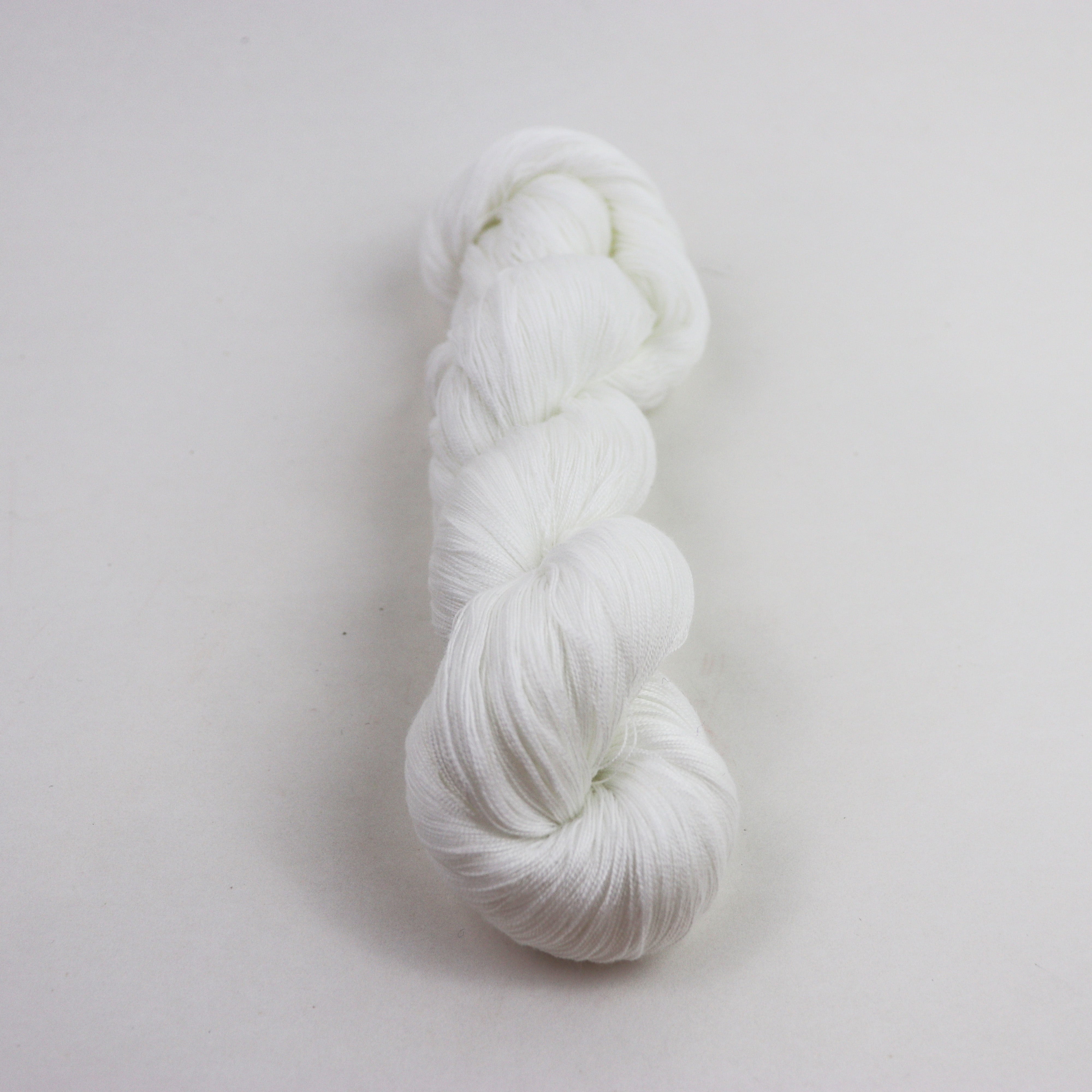 White Magic Thread White - Thread Bundle – Mai Materials