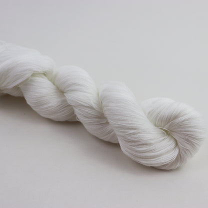 White - Thread Bundle