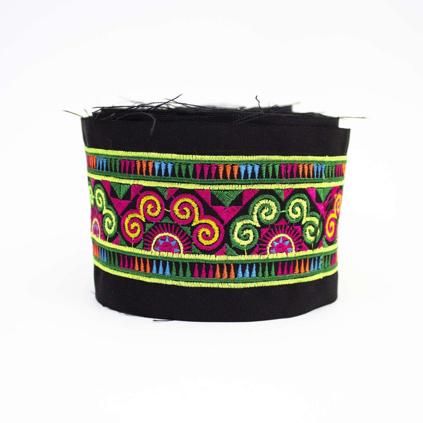 Paaj Ntaub - B3 Green & Red Half Elephant Foot (Black)